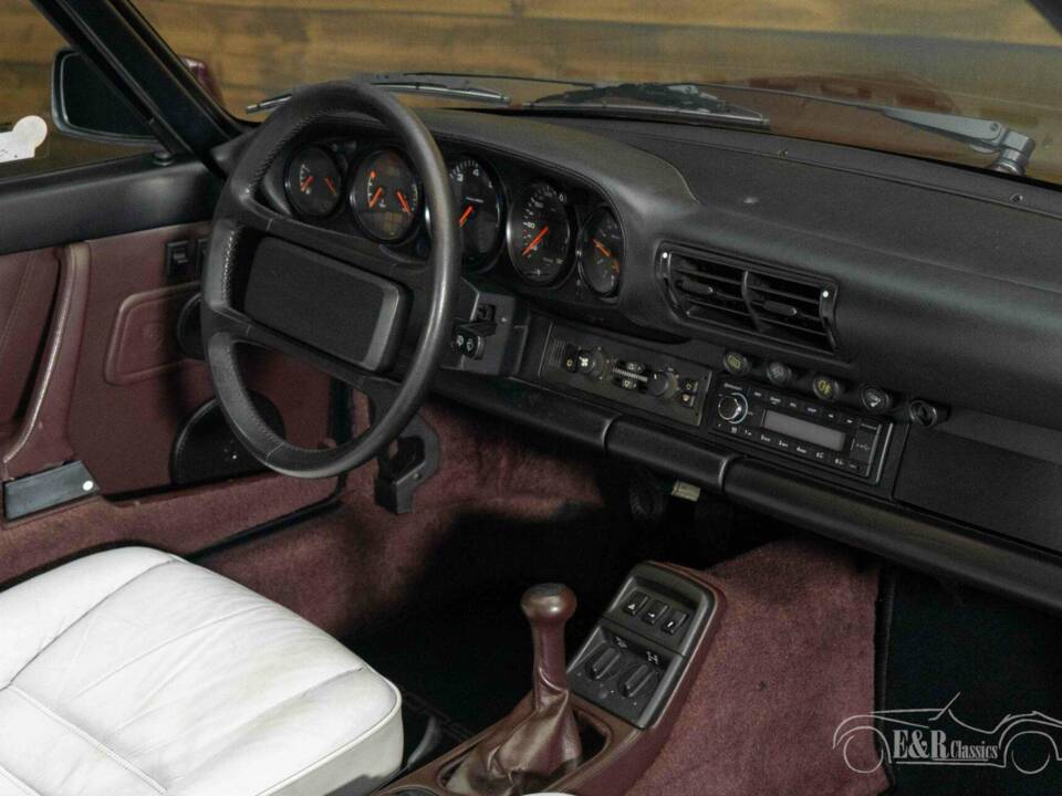 Bild 9/19 von Porsche 911 Carrera 4 (1990)