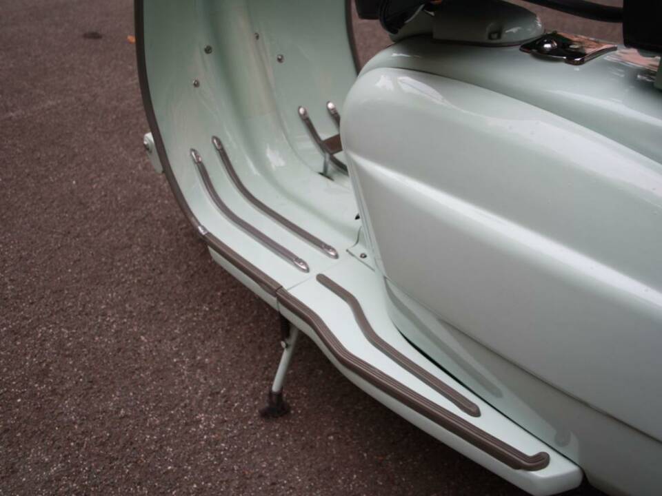 Image 35/50 of Innocenti DUMMY (1962)