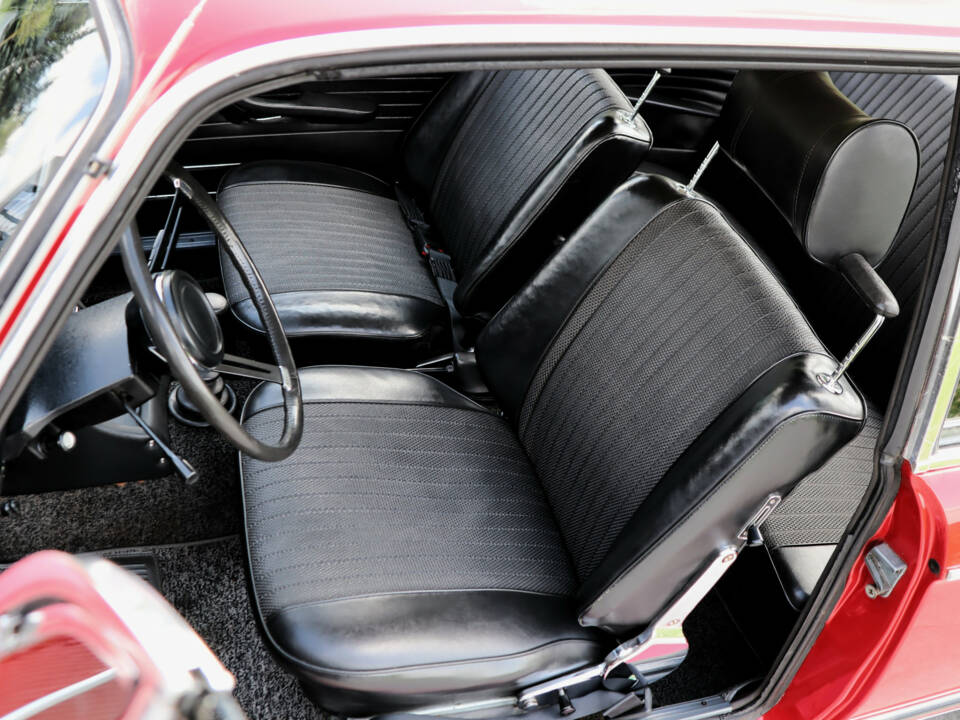 Image 14/50 of BMW 2002 (1970)