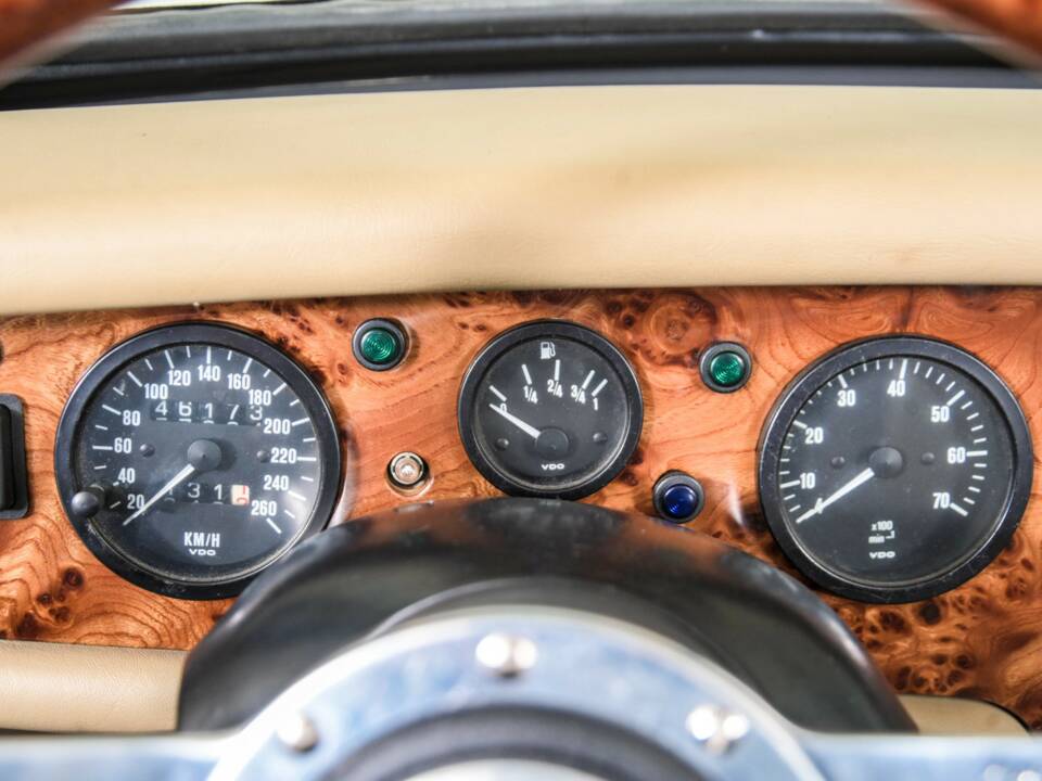 Immagine 11/50 di MG RV8 (1994)