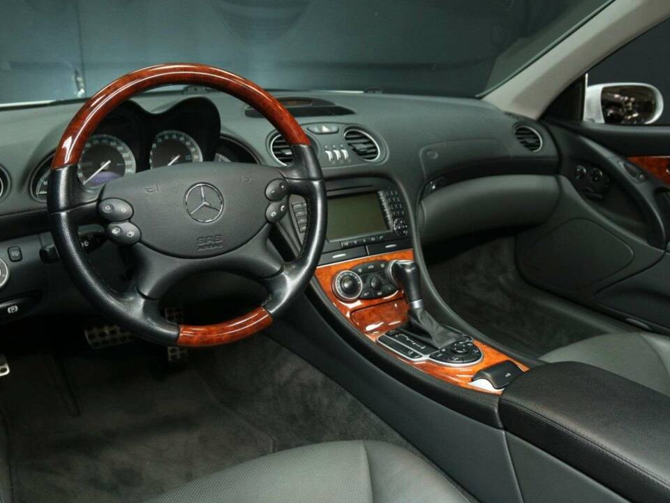 Immagine 14/30 di Mercedes-Benz SL 500 (2006)
