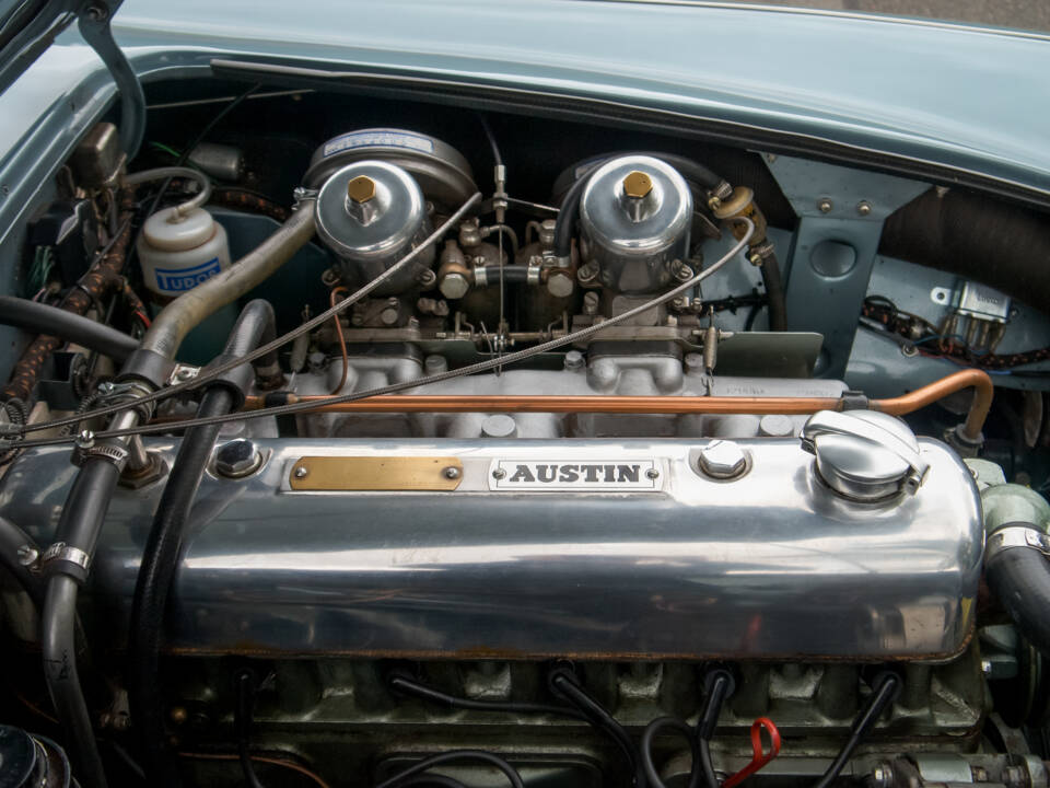 Image 16/29 of Austin-Healey 3000 Mk III (BJ8) (1965)