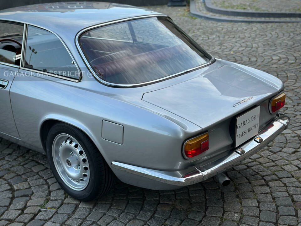 Afbeelding 10/84 van Alfa Romeo Giulia 1600 GT Junior (1972)