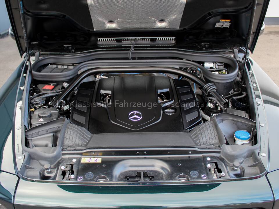 Image 25/32 of Mercedes-Benz G 500 (LWB) (2023)