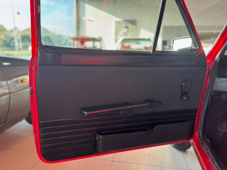 Bild 24/36 von SEAT Fura (1983)