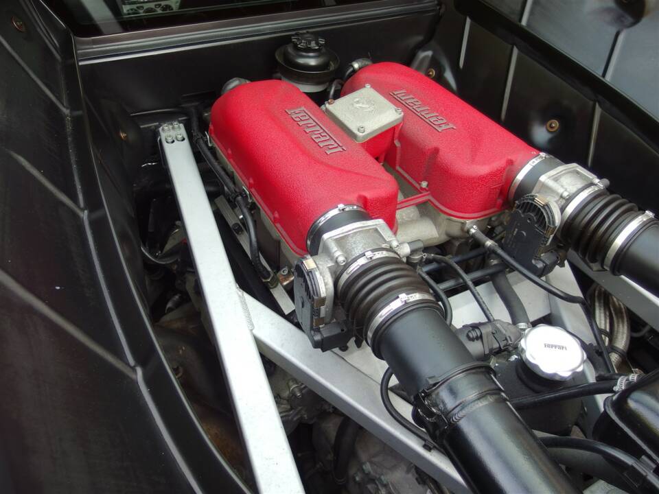Afbeelding 83/99 van Ferrari 360 Modena (2000)