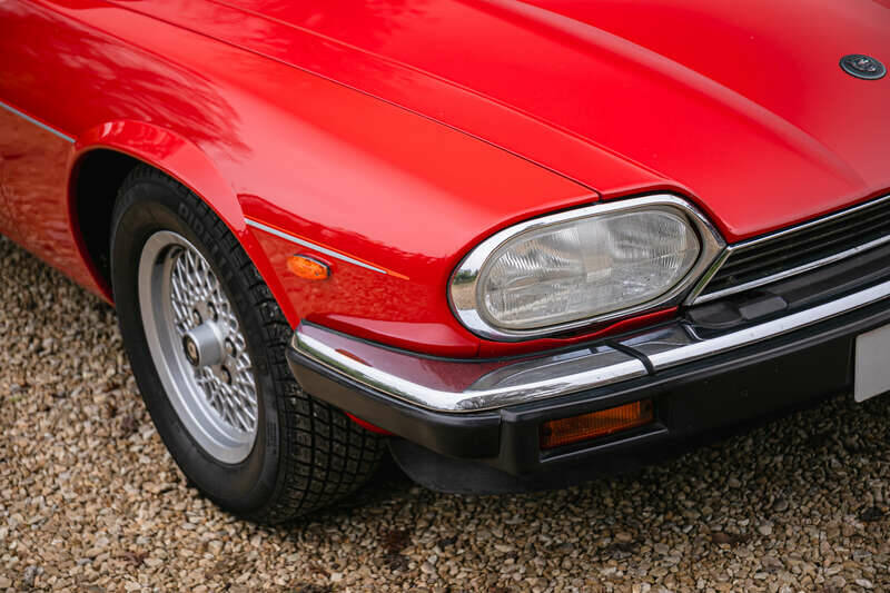 Image 14/33 of Jaguar XJ-S 3.6 (1991)