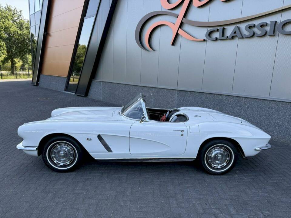 Immagine 6/35 di Chevrolet Corvette (1962)