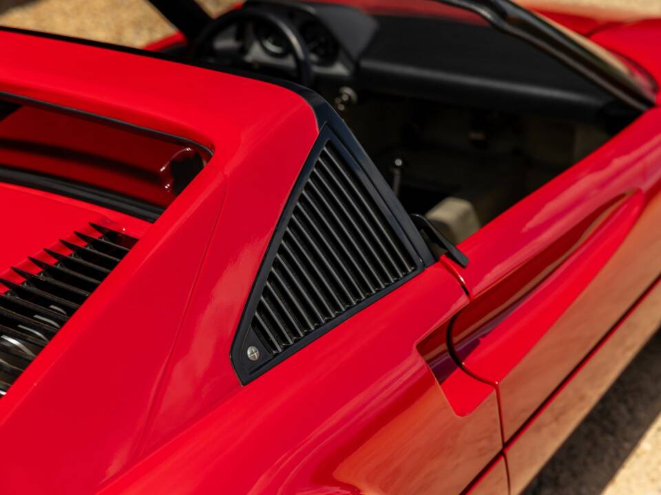 Afbeelding 37/44 van Ferrari 308 GTB Quattrovalvole (1984)