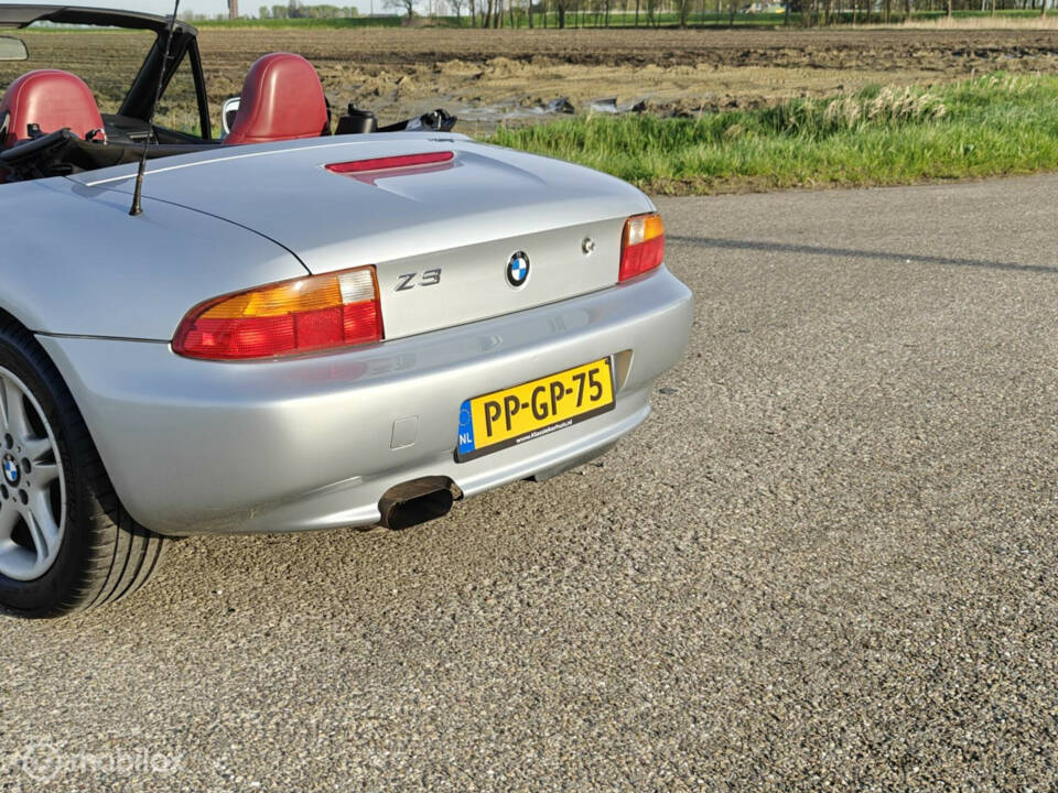 Image 13/41 de BMW Z3 1.9 (1996)