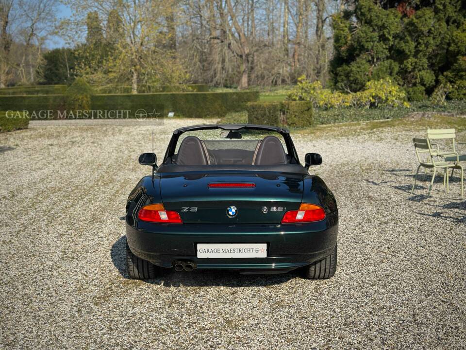 Immagine 14/93 di BMW Z3 2.2i (2002)