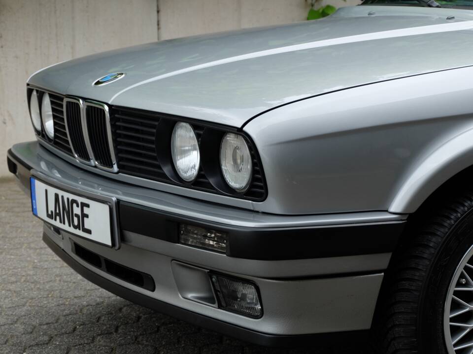 Bild 11/56 von BMW 325ix (1987)