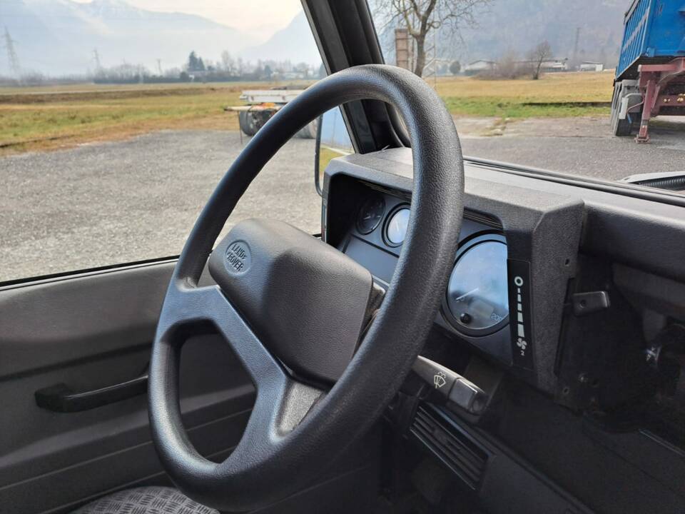Immagine 38/83 di Land Rover Defender 90 Td5 (1999)