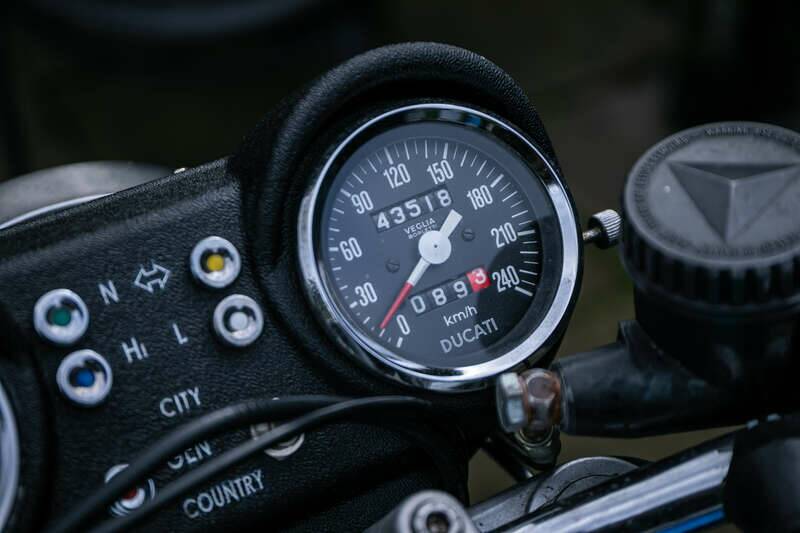 Immagine 24/27 di Ducati 750 GT (1975)