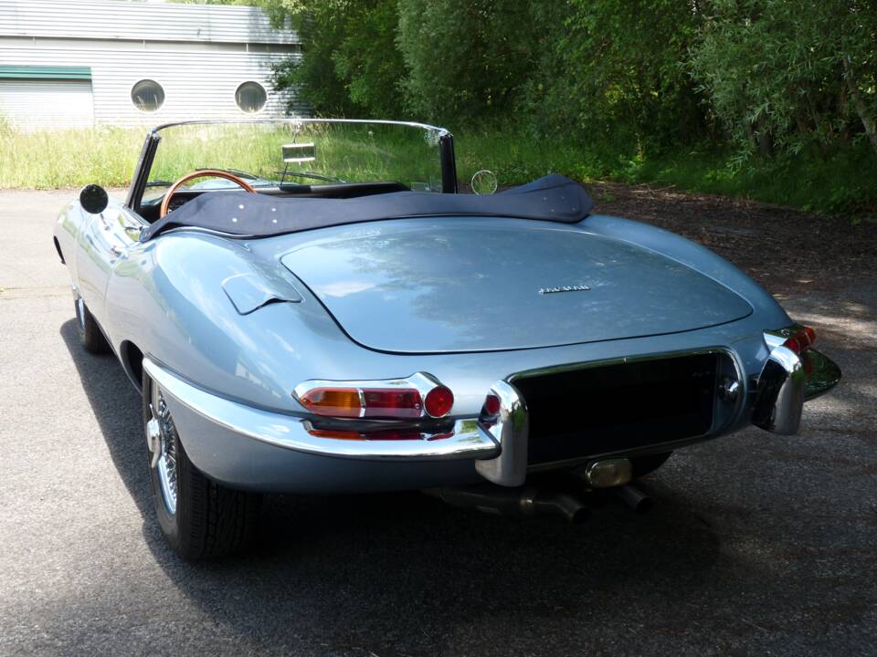 Image 10/26 of Jaguar E-Type 3.8 (1963)