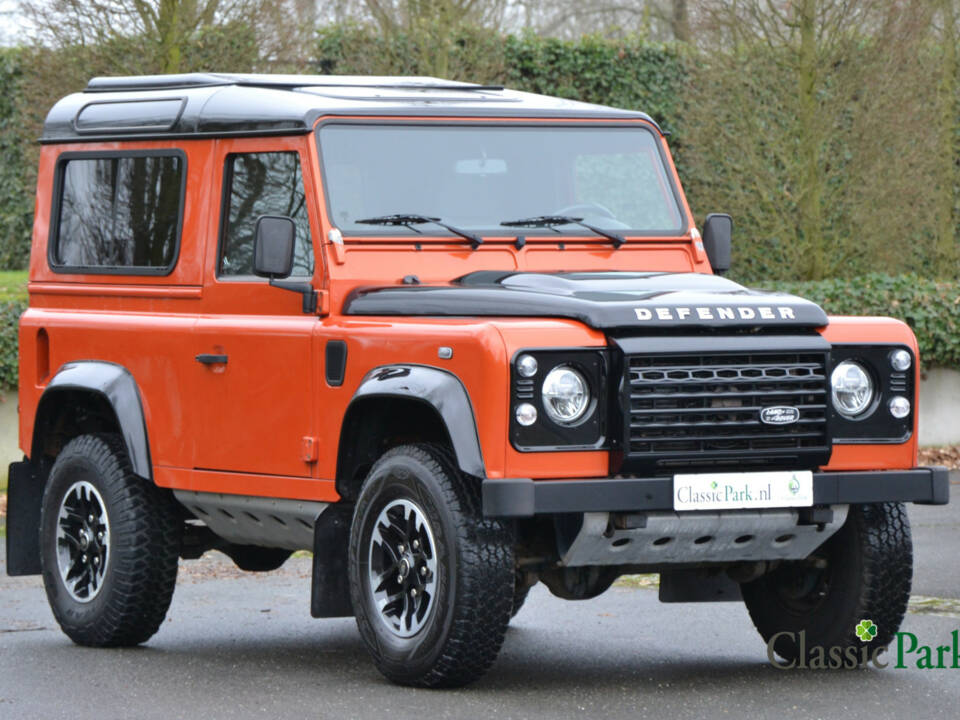 Bild 7/50 von Land Rover Defender 90 Autobiography (2015)