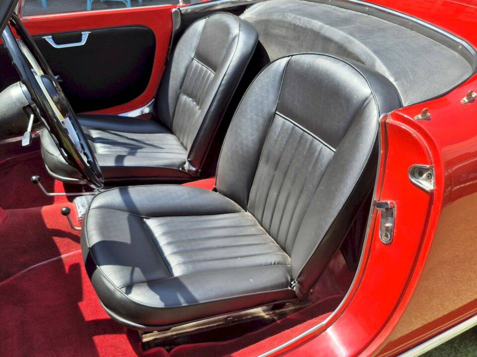 Image 25/71 of Alfa Romeo Giulietta Spider (1961)