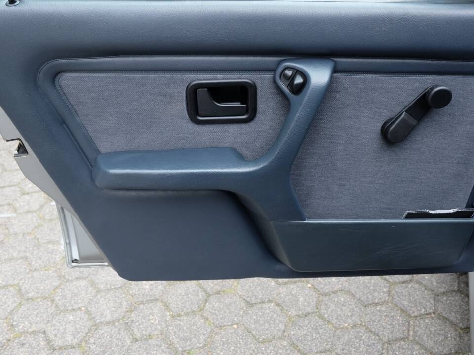 Bild 28/56 von BMW 325ix (1987)