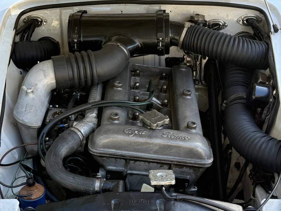 Bild 7/8 von Alfa Romeo Giulietta Spider (1960)