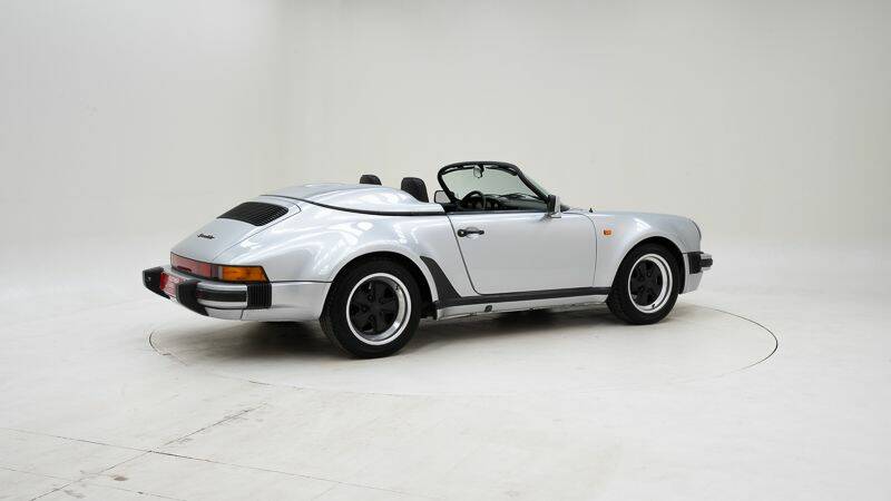 Image 2/15 of Porsche 911 Speedster 3.2 (1989)