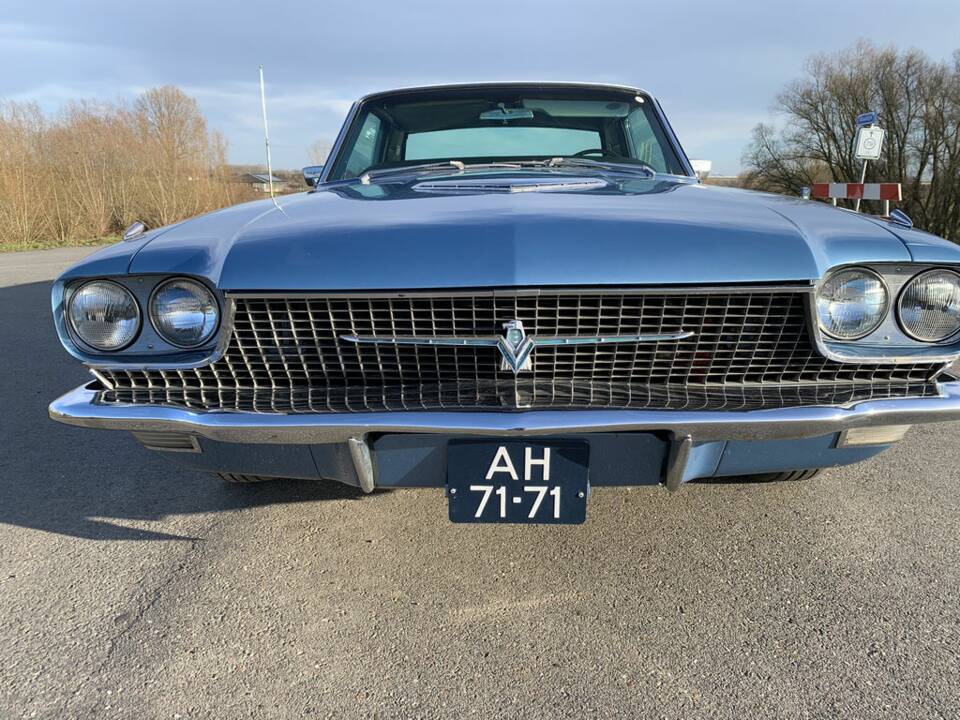 Immagine 4/8 di Ford Thunderbird (1966)
