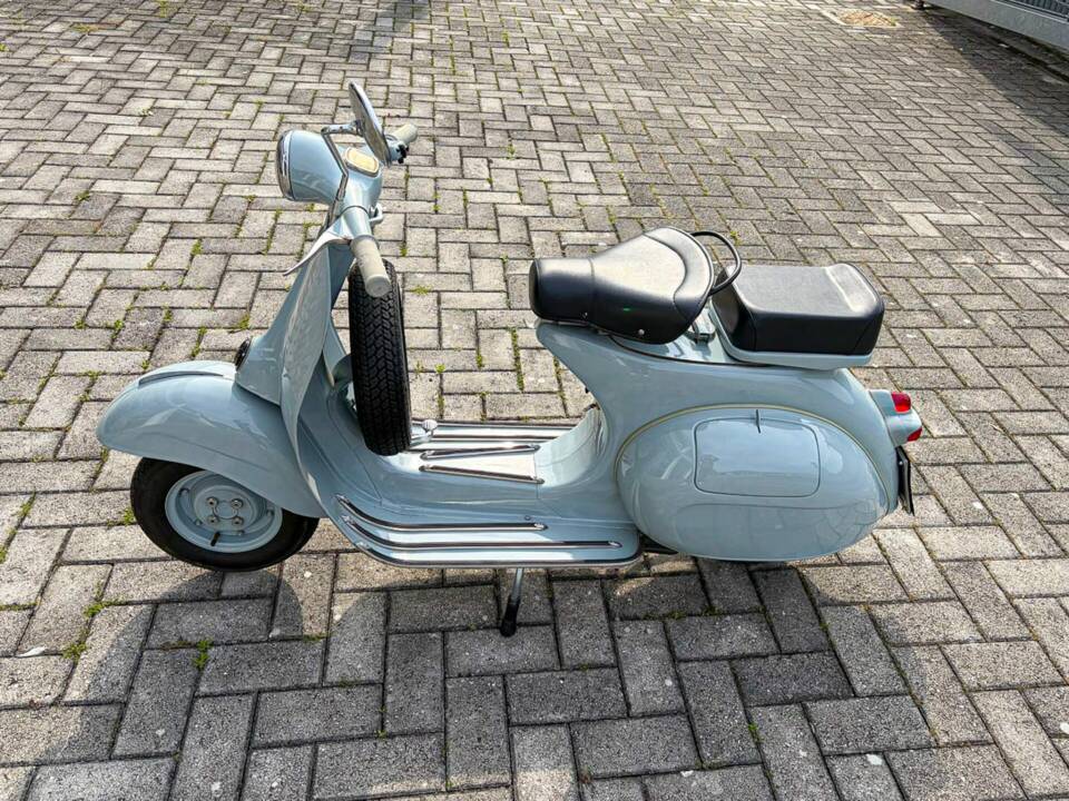 Afbeelding 2/9 van Piaggio Vespa 125 (1961)