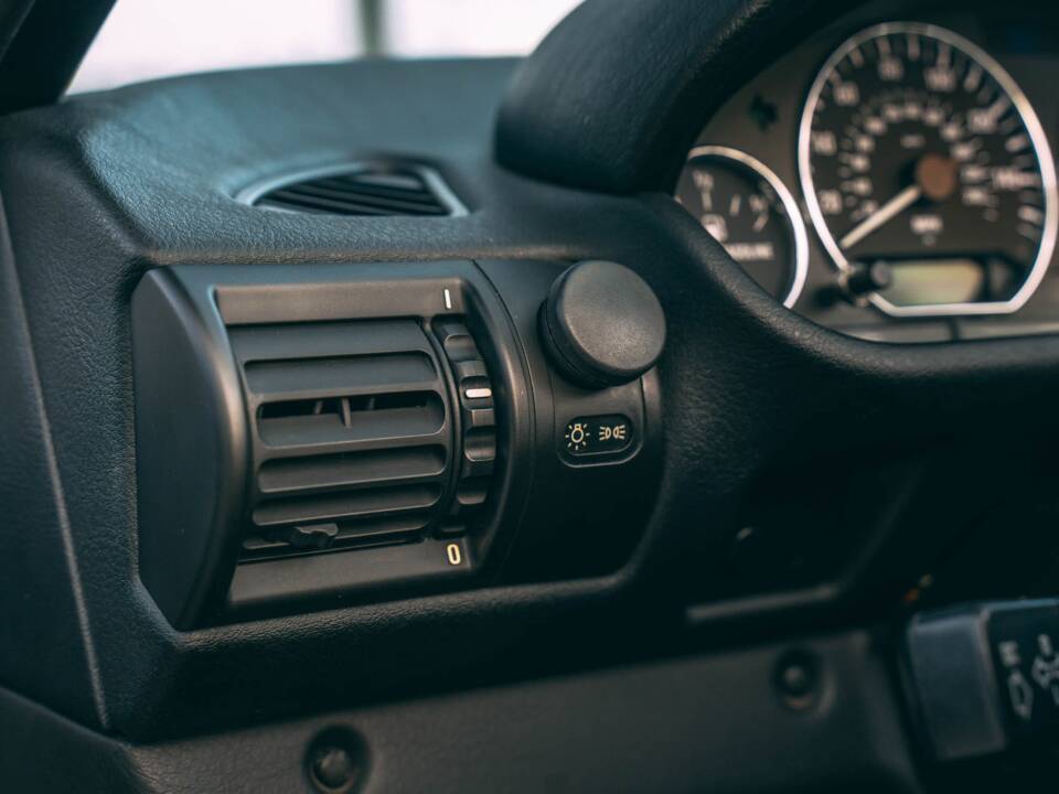 Afbeelding 47/86 van BMW Z3 2.5 (2001)