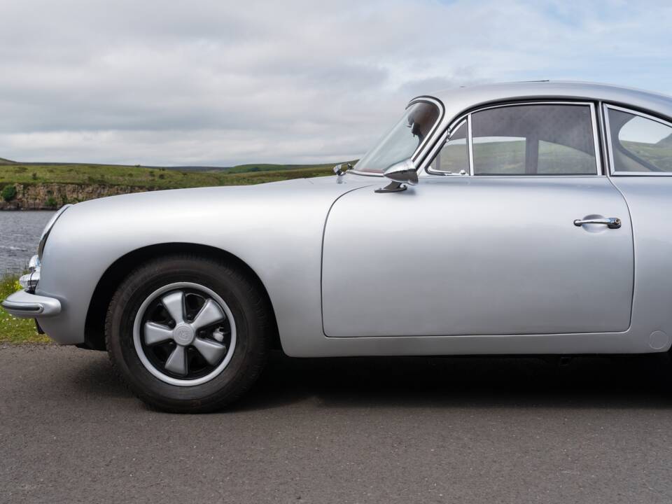 Immagine 11/42 di Porsche 356 C 1600 (1964)
