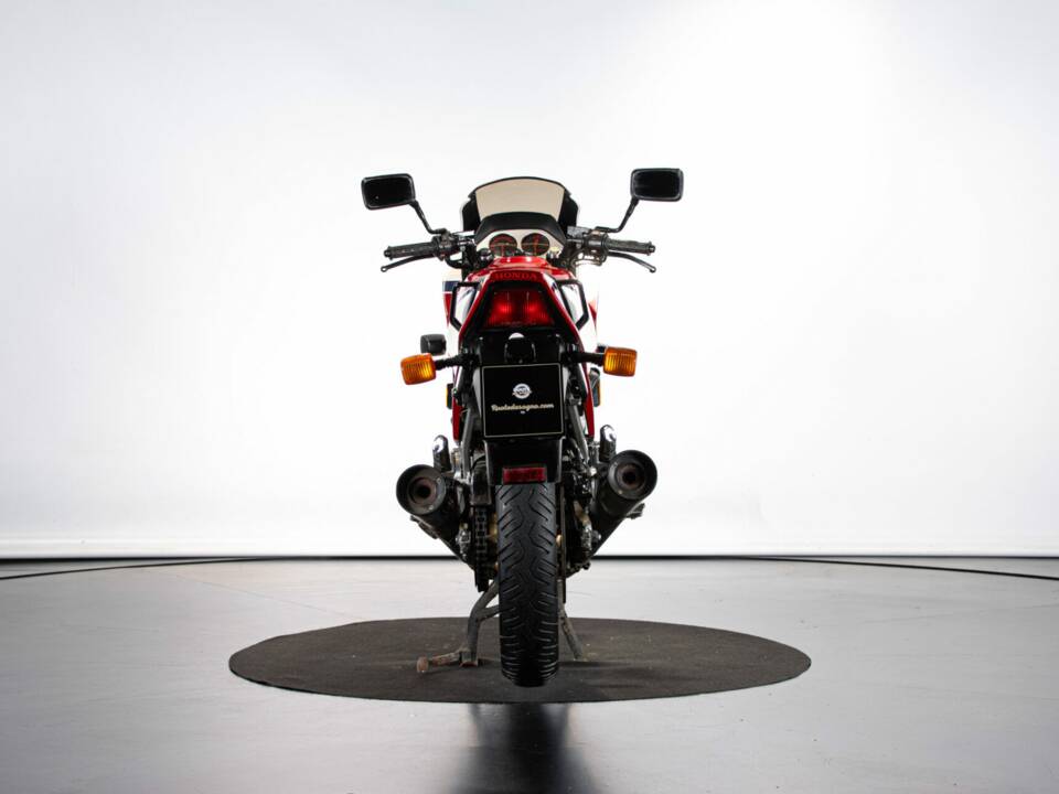 Immagine 3/50 di Honda VF 750 (1983)