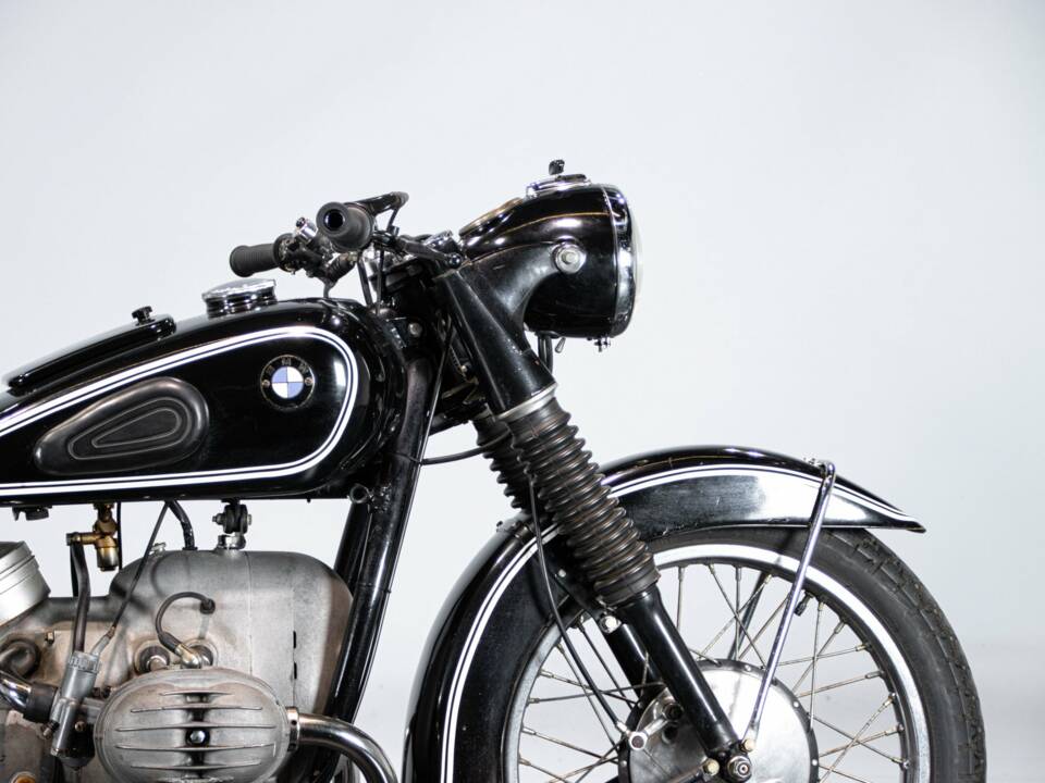 Image 32/50 de BMW R 51 (1954)