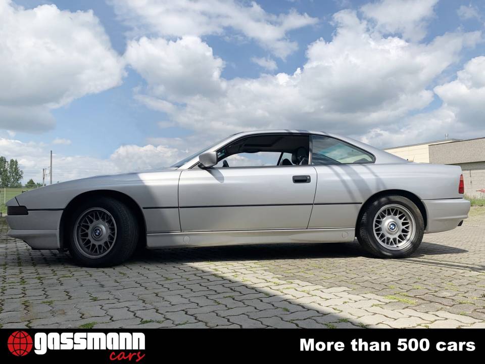 Image 4/15 of BMW 850i (1991)