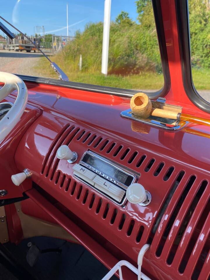 Immagine 51/61 di Volkswagen T1 Samba 1.2 (1958)