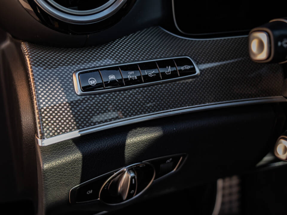 Bild 16/28 von Mercedes-Benz AMG E 63 S 4MATIC+ T (2017)
