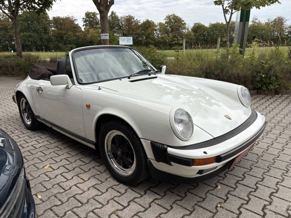 Bild 4/37 von Porsche 911 Carrera 3.2 (1985)