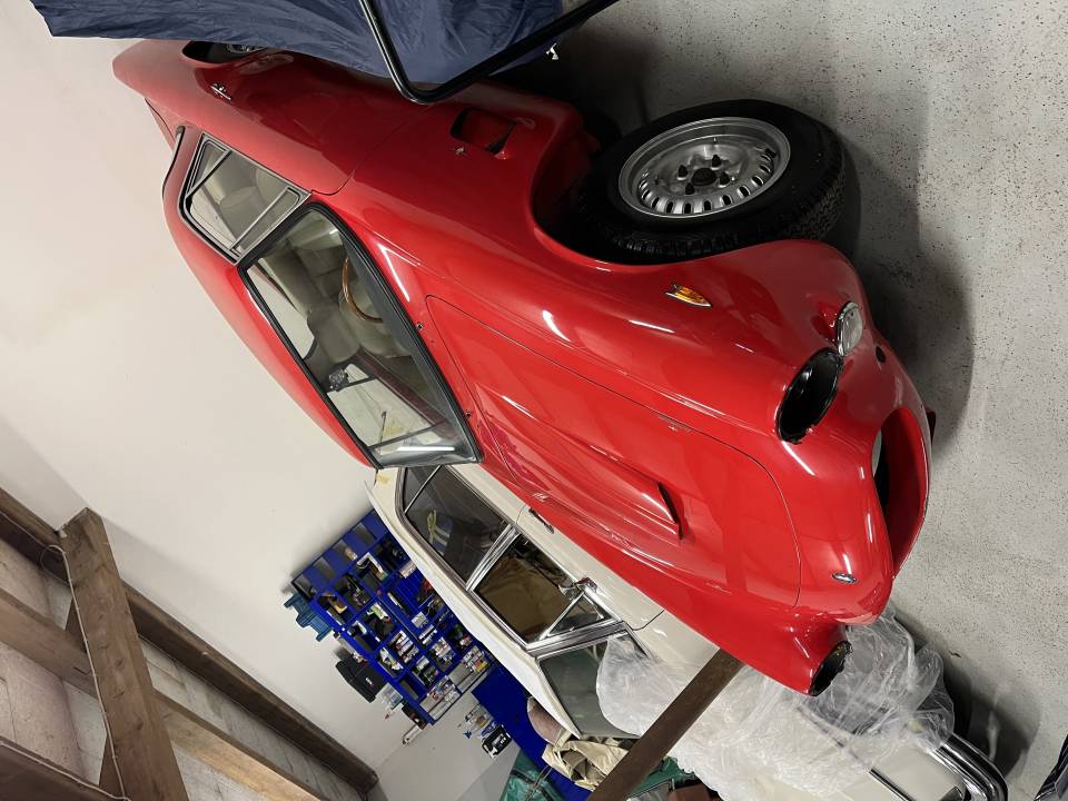 Image 2/13 de Maserati 3500 GTI Touring (1962)