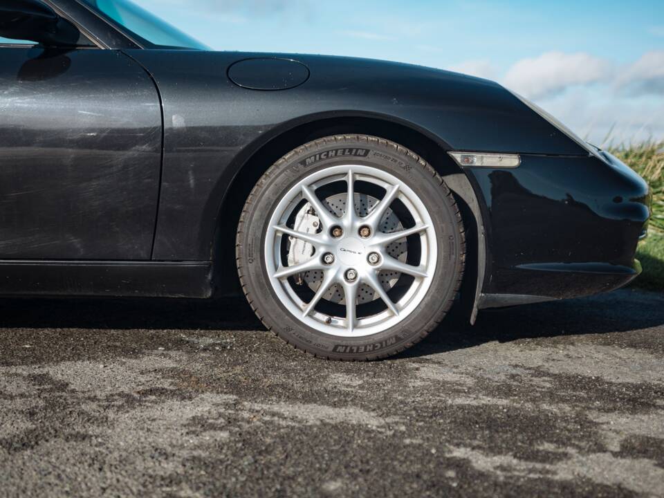 Imagen 31/50 de Porsche 911 Carrera 4 (2001)