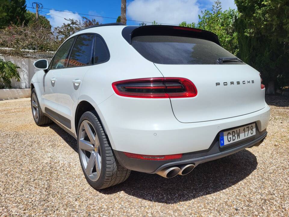 Image 5/8 of Porsche Macan (2017)