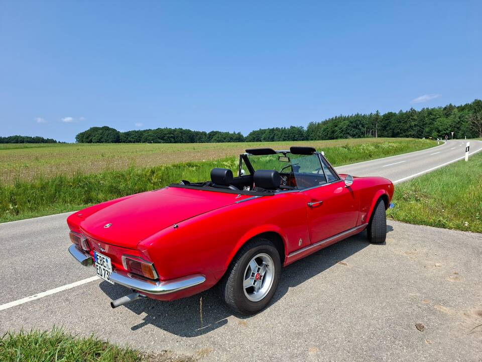 Image 8/32 of FIAT 124 Spider CS (1973)