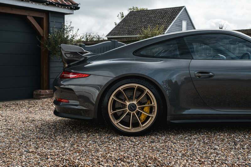 Bild 42/50 von Porsche 911 GT3 (2014)