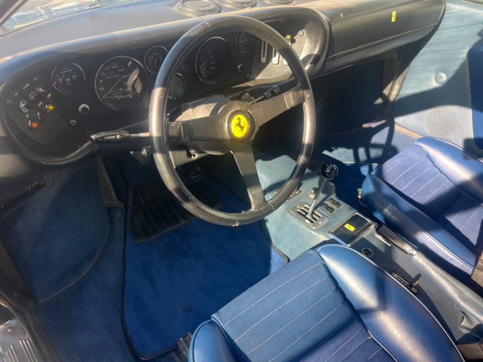 Bild 9/28 von Ferrari Dino 208 GT4 (1976)
