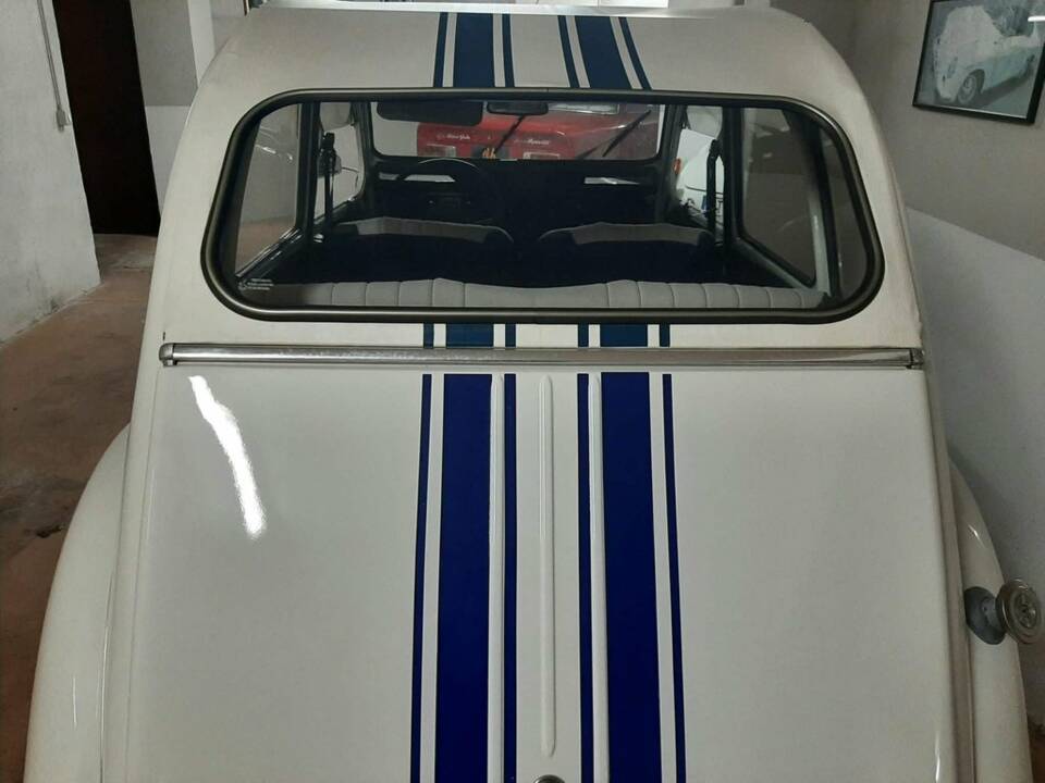 Image 7/8 of Citroën 2 CV 6 (1983)
