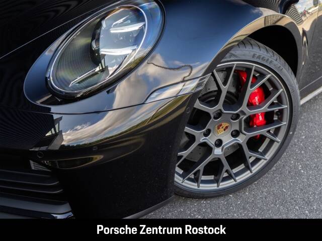 Obraz 32/32 pojazdu Porsche 911 Carrera 4S (1900)