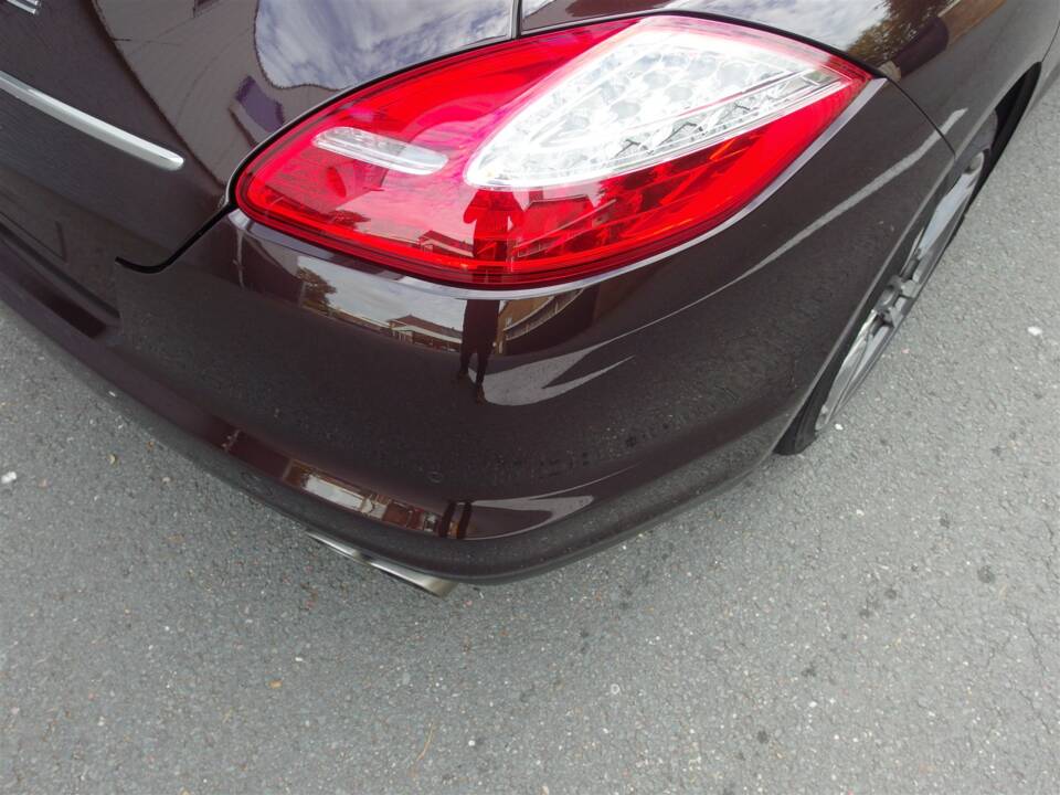 Bild 28/98 von Porsche Panamera Turbo (2009)