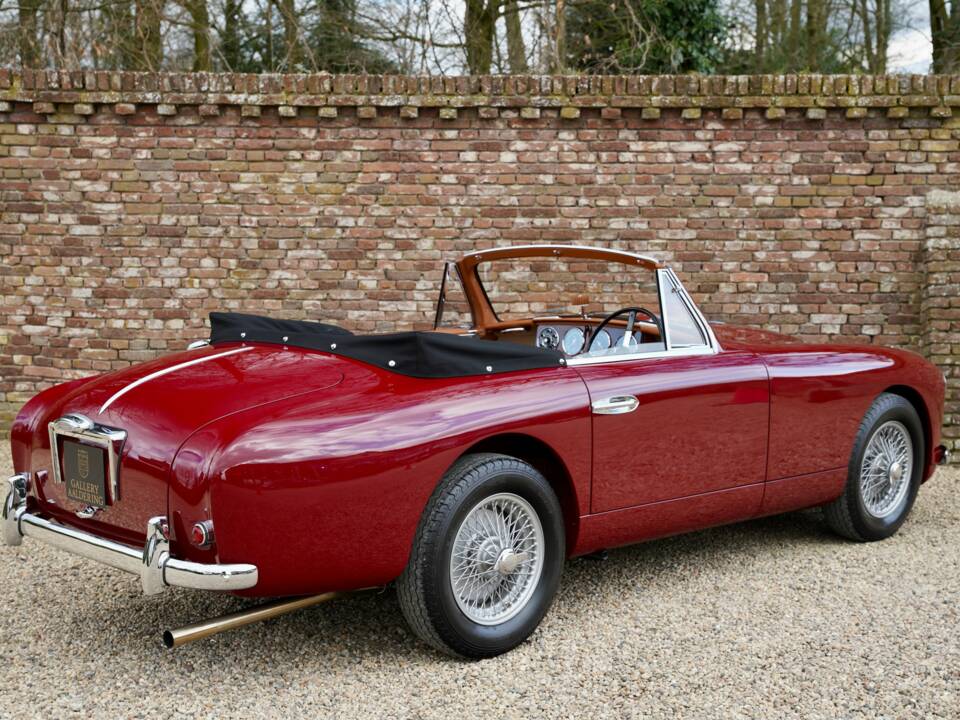 Imagen 24/50 de Aston Martin DB 2/4 Mk II DHC (1955)