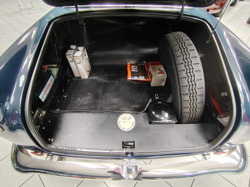 Image 35/67 of Alfa Romeo 1900 C Super Sprint Touring (1956)