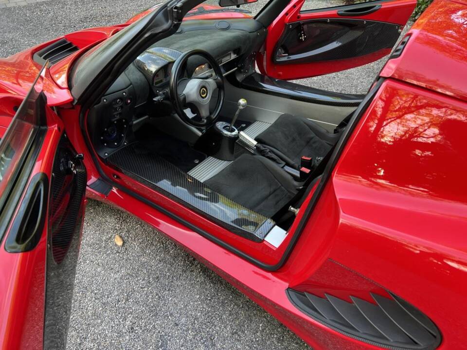 Image 17/22 of Lotus Elise (2002)