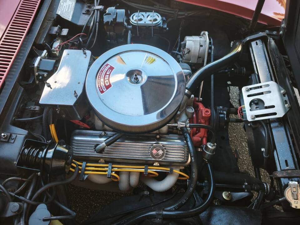 Image 15/26 of Chevrolet Corvette Stingray (1971)