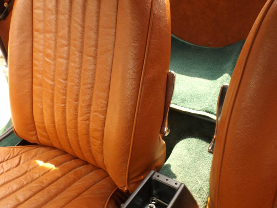 Imagen 39/49 de MG MGB (1979)