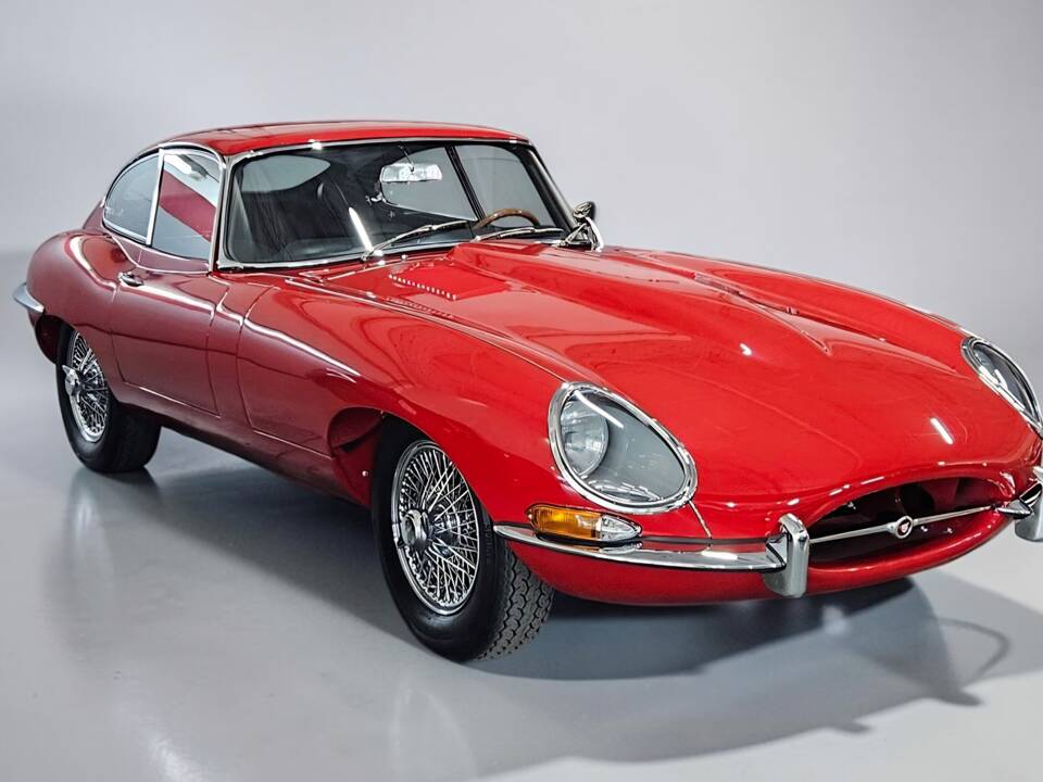 Image 1/11 of Jaguar E-Type 3.8 (1964)