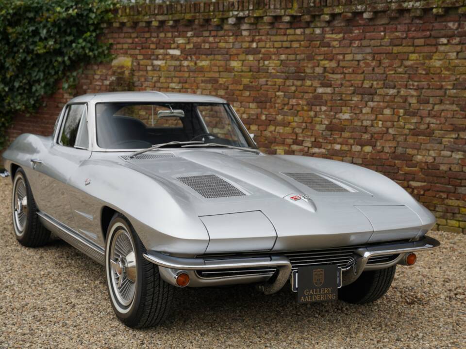 Image 23/50 of Chevrolet Corvette Sting Ray (1963)